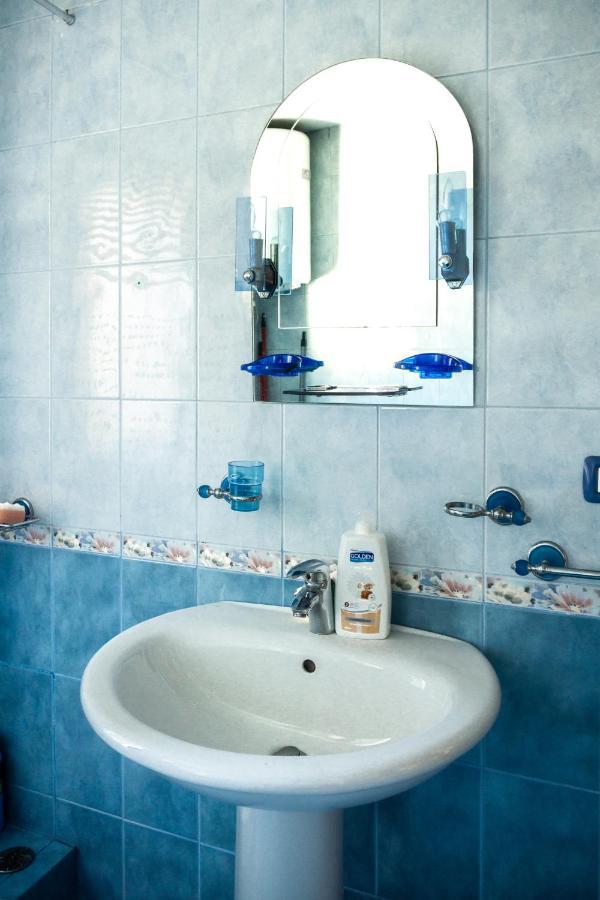 City Center Two Private Bedrooms Near Scanderbeg Square On Shared Apartment Τίρανα Εξωτερικό φωτογραφία