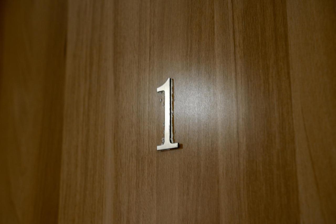 City Center Two Private Bedrooms Near Scanderbeg Square On Shared Apartment Τίρανα Εξωτερικό φωτογραφία