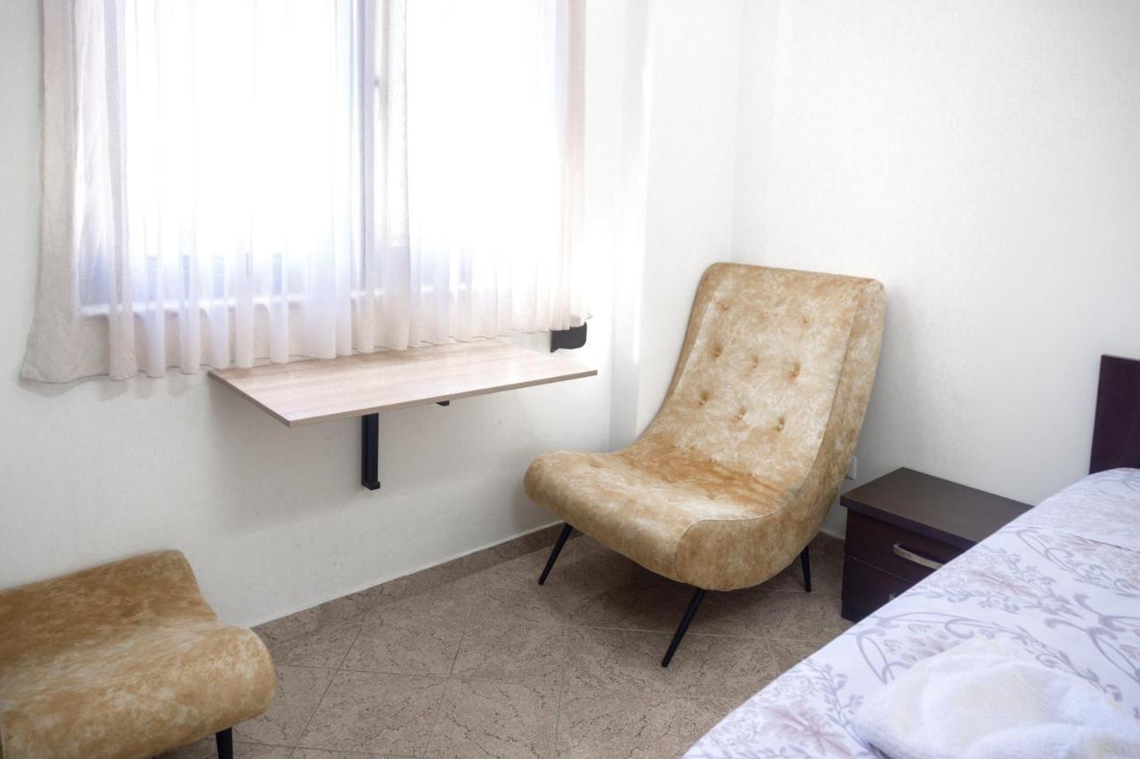 City Center Two Private Bedrooms Near Scanderbeg Square On Shared Apartment Τίρανα Εξωτερικό φωτογραφία