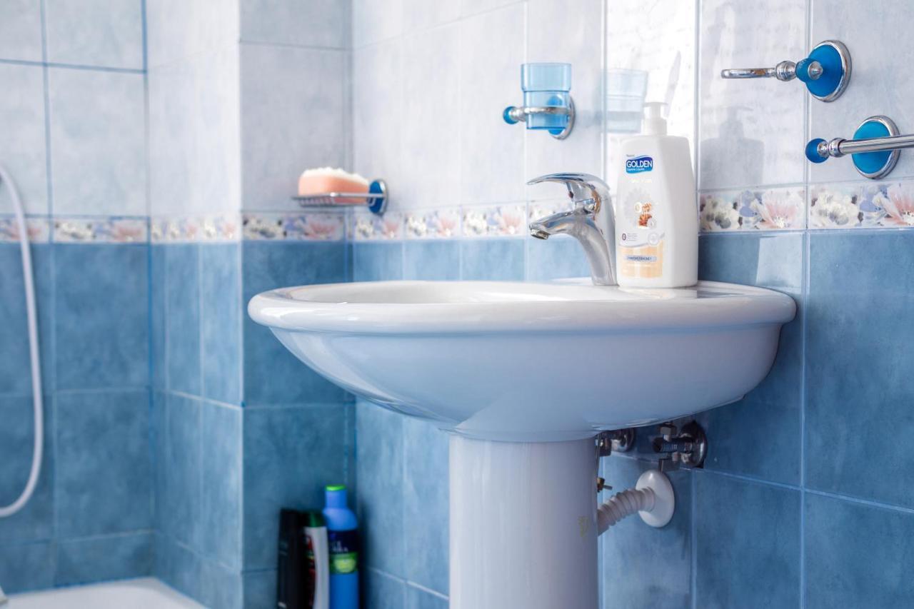 City Center Two Private Bedrooms Near Scanderbeg Square On Shared Apartment Τίρανα Εξωτερικό φωτογραφία