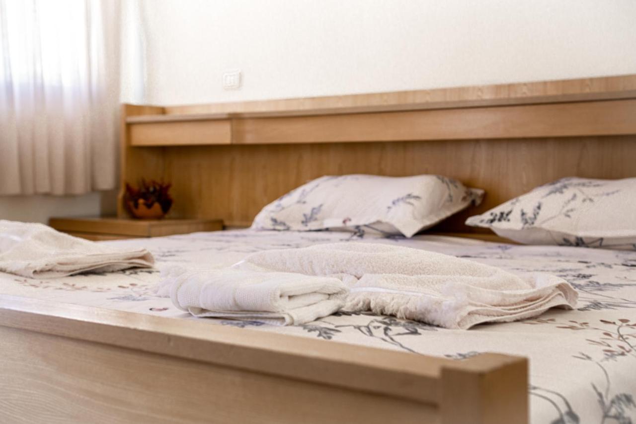 City Center Two Private Bedrooms Near Scanderbeg Square On Shared Apartment Τίρανα Εξωτερικό φωτογραφία